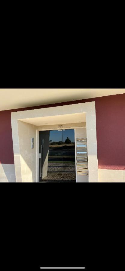 Modern Twin Room With A Balcony Montijo Bagian luar foto
