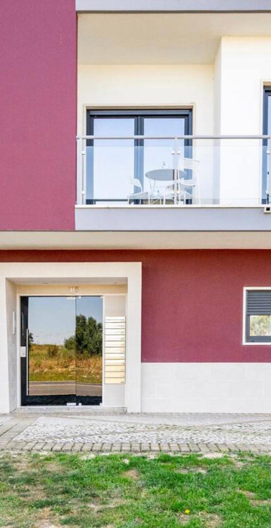 Modern Twin Room With A Balcony Montijo Bagian luar foto
